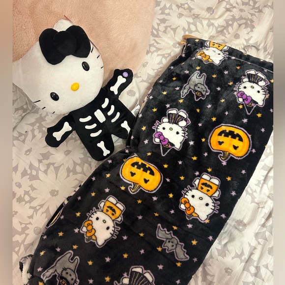 Hello kitty Halloween blanket and side stepper bundle - Picture 1 of 1